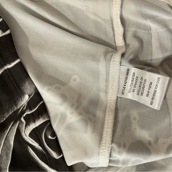 Beaded Detail Printed Tunic, Size Small - Picture 4 of 5